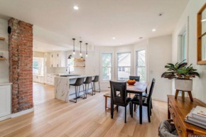 Charming Plymouth retreat - hot tub - fire pit - game room
